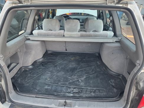 Used 2001 Subaru Forester S image 18