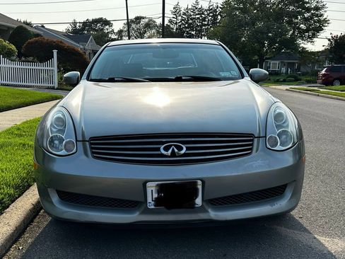 Used 2007 INFINITI G35 Coupe w/ Premium Pkg image 2