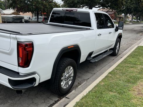 Used 2020 GMC Sierra 3500 Denali w/ Denali Ultimate Package image 5
