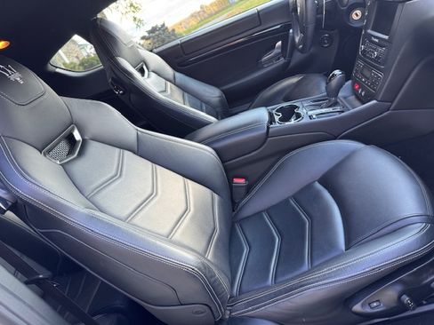 Used 2014 Maserati GranTurismo Sport image 27