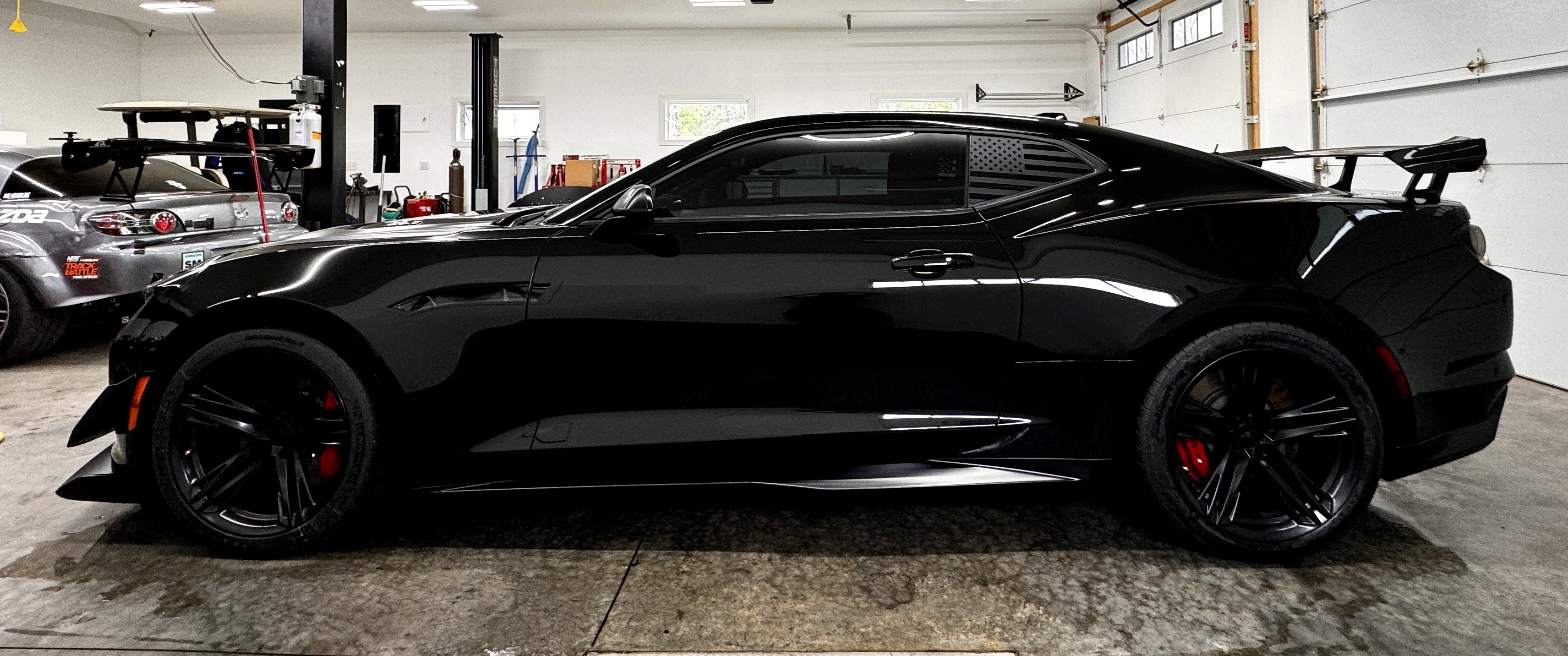 Used 2021 Chevrolet Camaro ZL1 RWD image 5