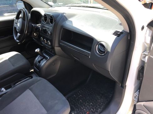 Used 2012 Jeep Compass Latitude w/ Premium Sound Group image 5