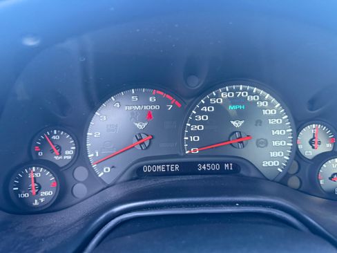 Used 2001 Chevrolet Corvette Coupe w/ Preferred Equipment Group2 image 13