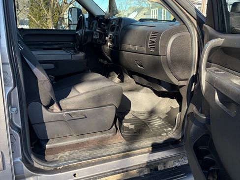 Used 2012 Chevrolet Silverado 2500 LT w/ Interior Plus Package image 10