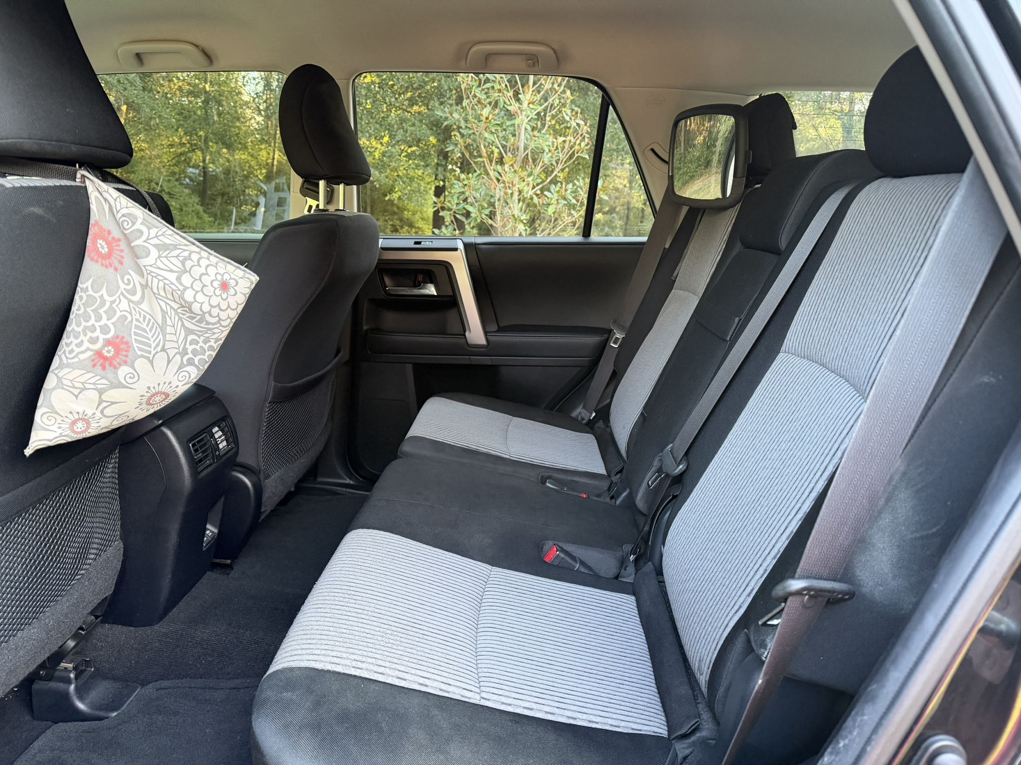 Used 2020 Toyota 4Runner SR5 RWD image 20