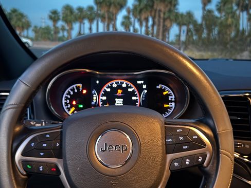 Used 2021 Jeep Grand Cherokee Limited w/ Quick Order Package 28K 80th AWD/4WD image 21