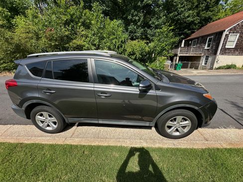 Used 2014 Toyota RAV4 XLE FWD image 13