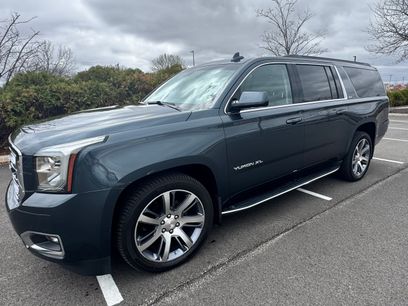 Used 2019 GMC Yukon XL SLT