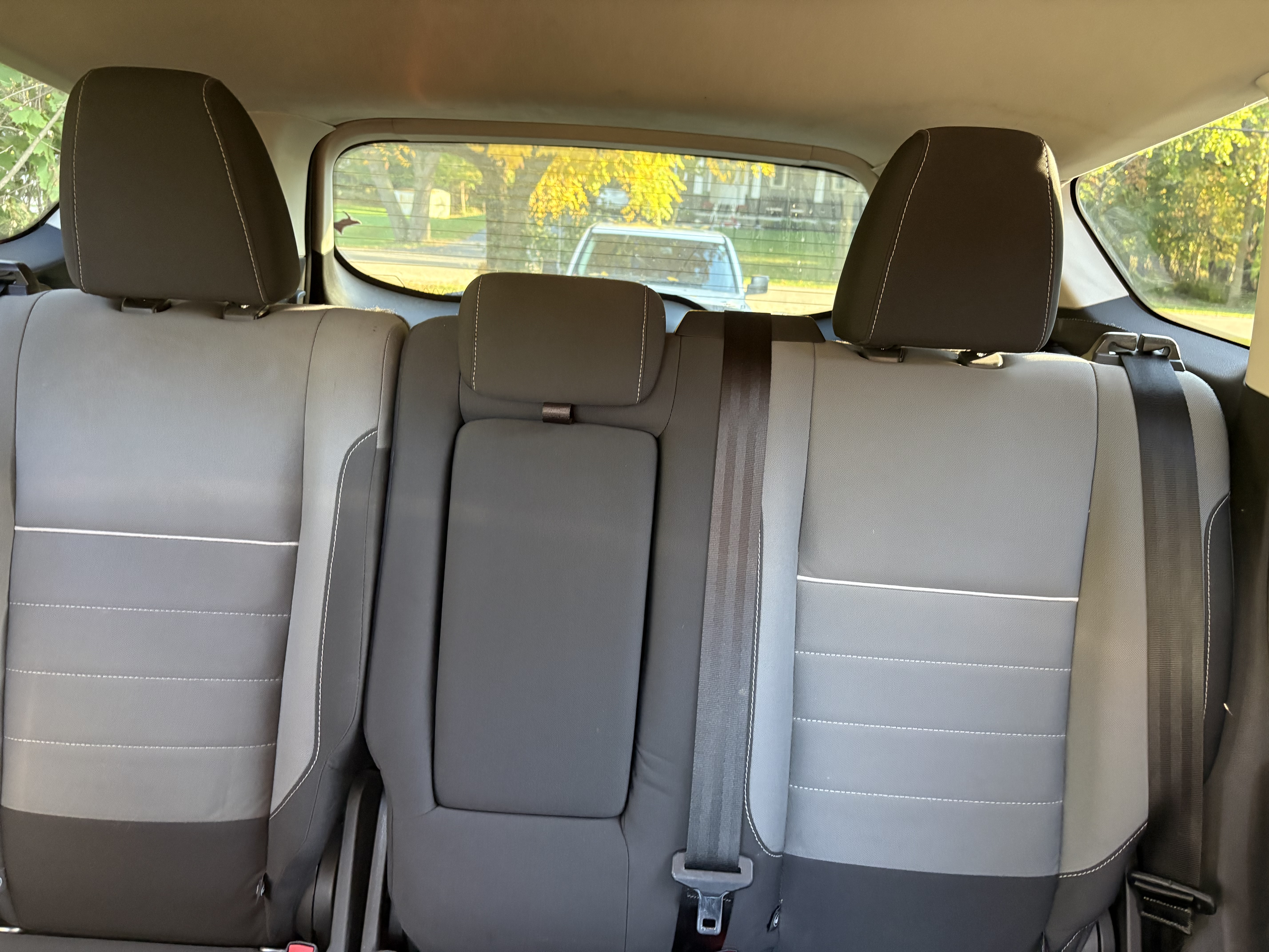 Used 2015 Ford Escape SE FWD image 8