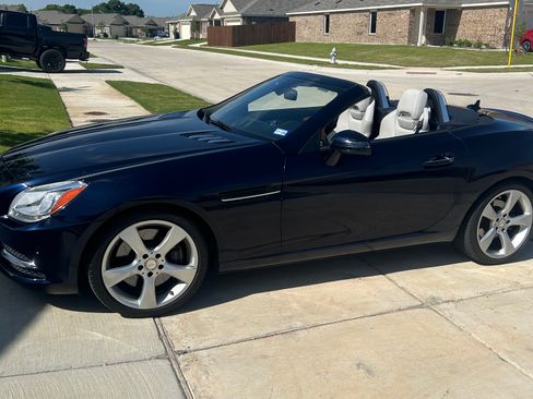Used 2012 Mercedes-Benz SLK 350 image 12