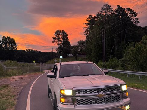 Used 2014 Chevrolet Silverado 1500 LT w/ LT Convenience Package image 5