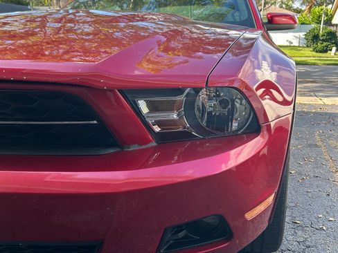 Used 2011 Ford Mustang Premium w/ 202A Rapid Spec Order Code image 5