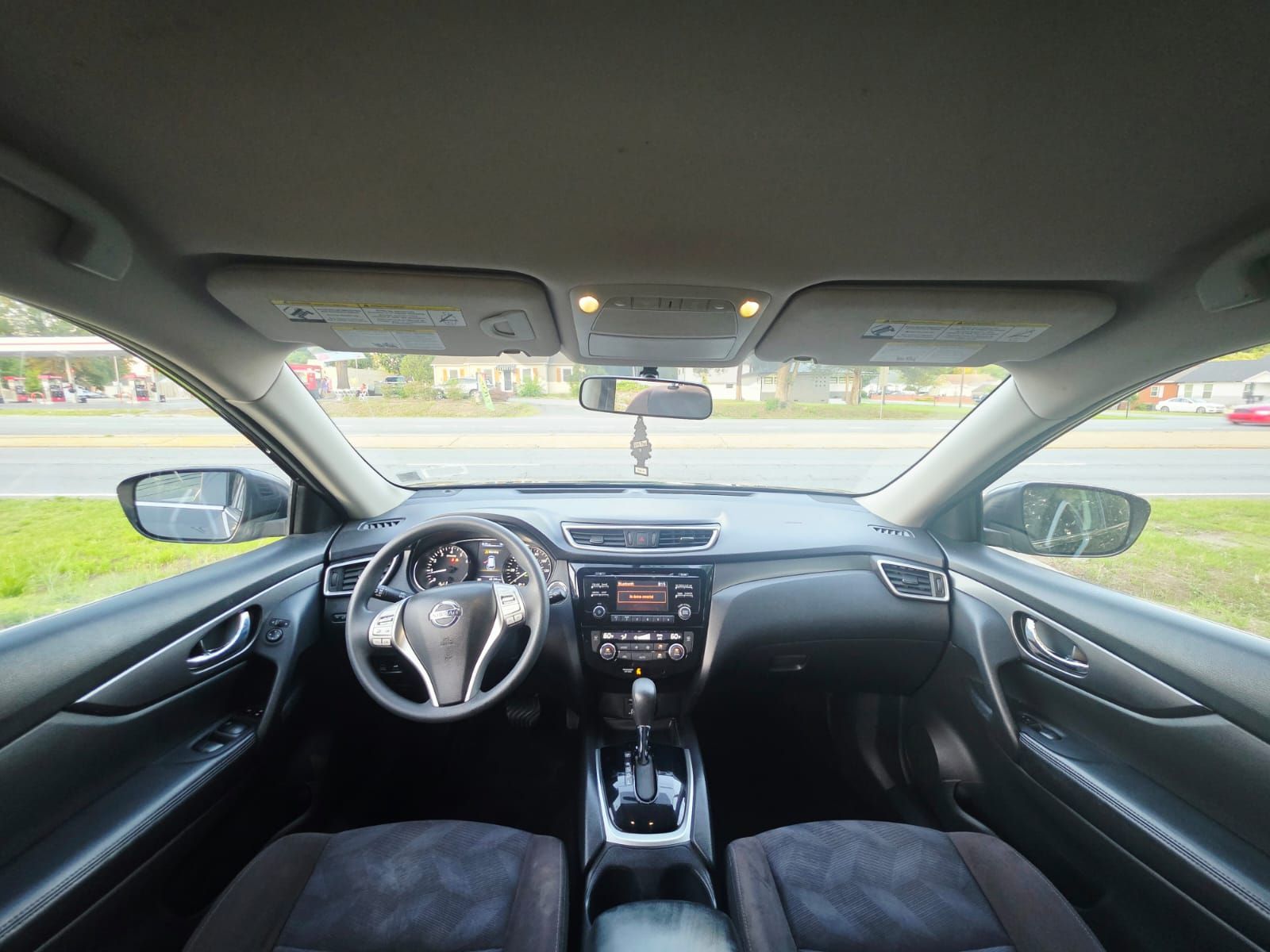 Used 2015 Nissan Rogue SV AWD/4WD image 11