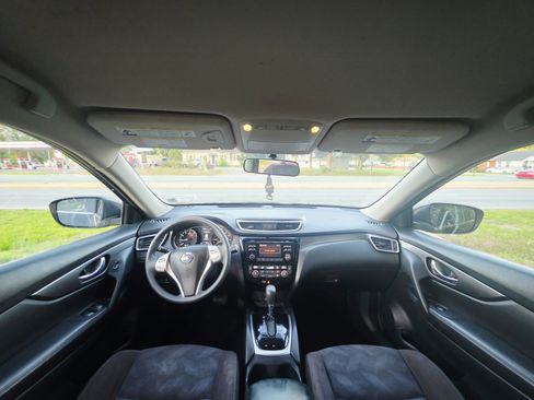 Used 2015 Nissan Rogue SV AWD/4WD image 11