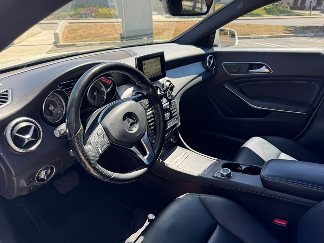 Used 2014 Mercedes-Benz CLA 250 image 8