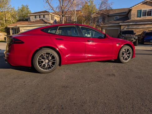 Used 2022 Tesla Model S Standard Range image 4