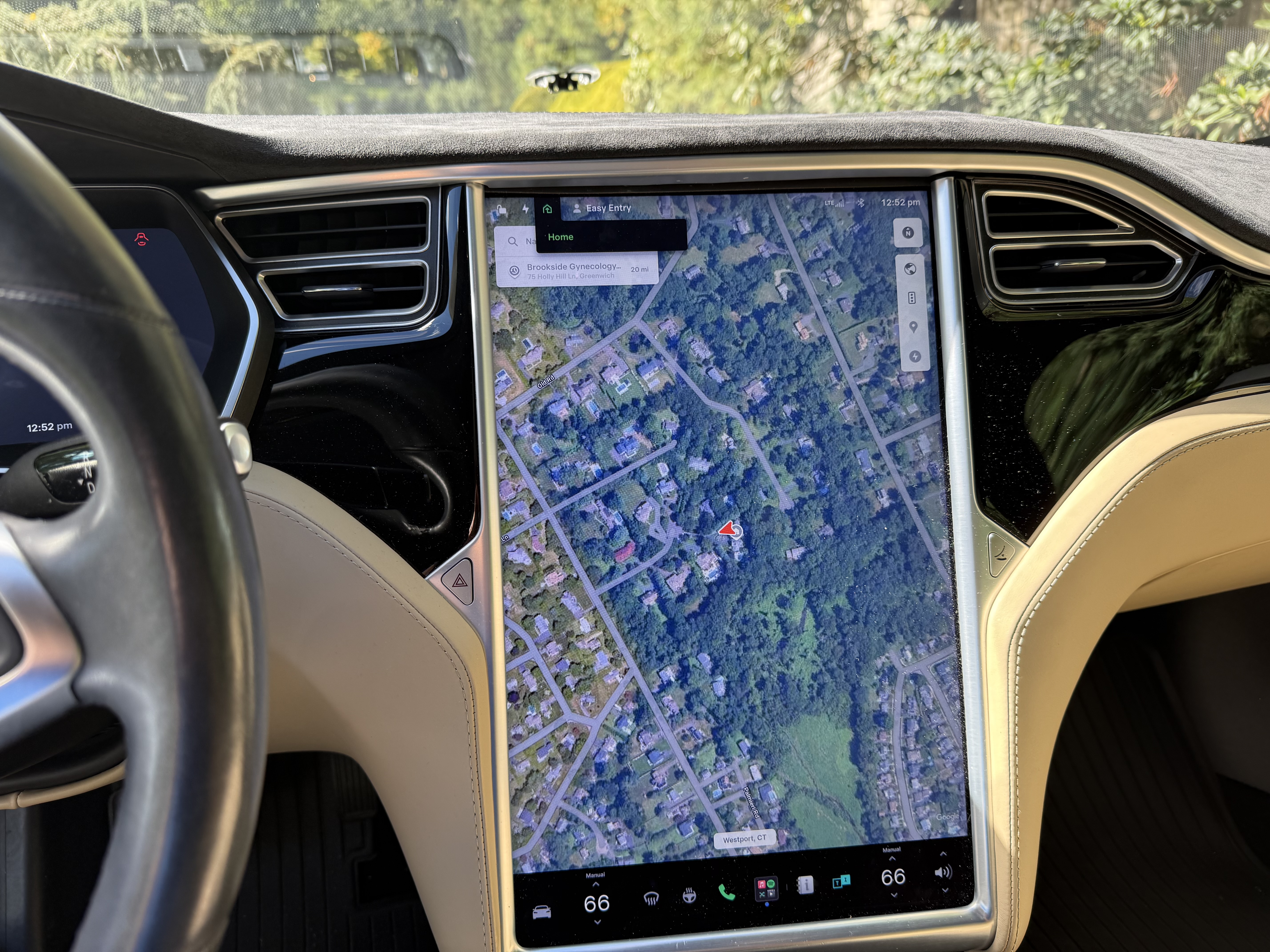 Used 2015 Tesla Model S 90D AWD/4WD image 10