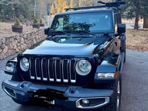 Used 2018 Jeep Wrangler Unlimited Sahara image 1