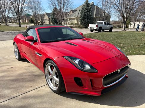 Used 2014 Jaguar F-TYPE Convertible 2D image 4