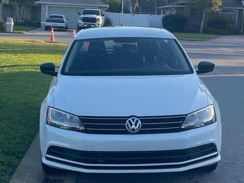 Used 2016 Volkswagen Jetta SE image 9