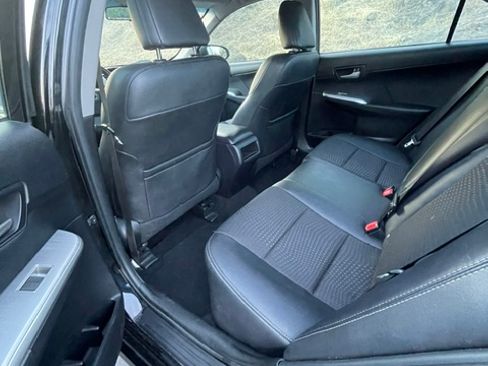 Used 2013 Toyota Camry SE FWD image 14