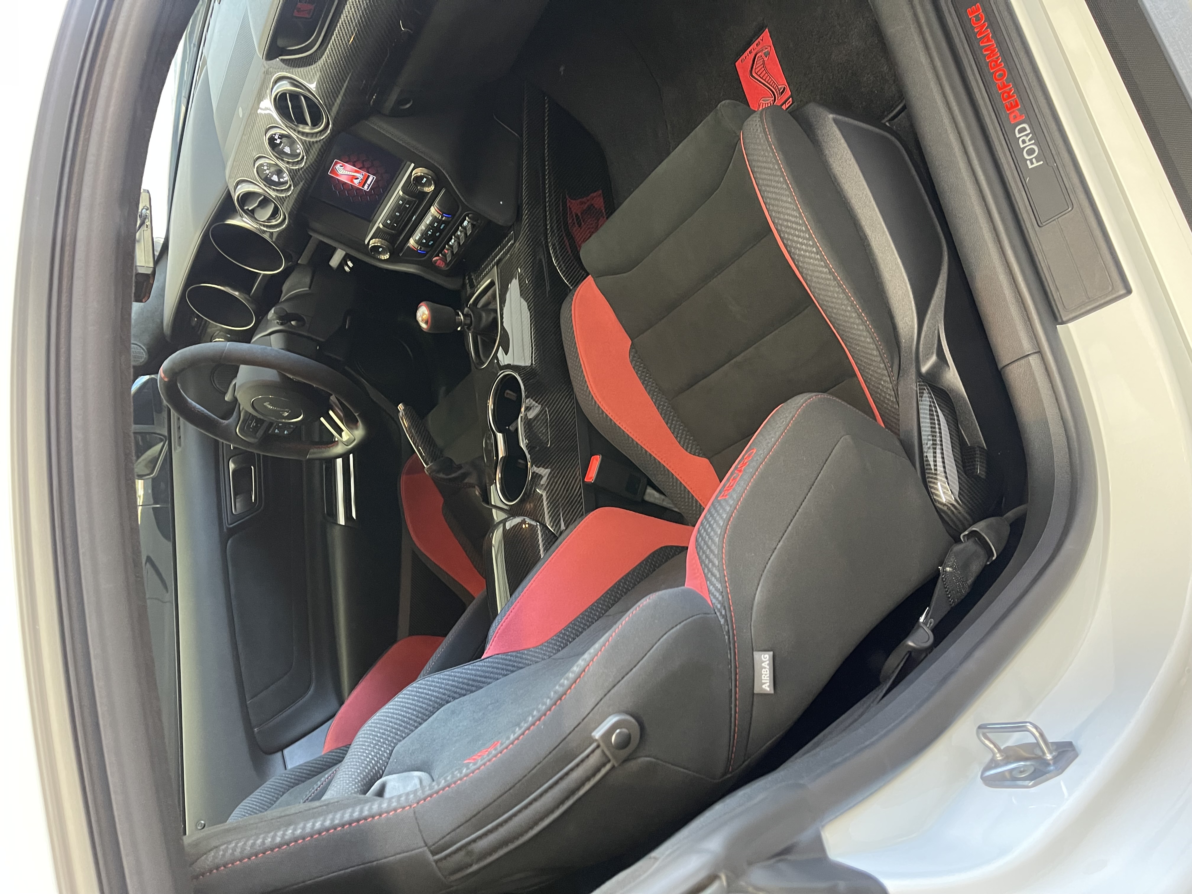 Used 2019 Ford Mustang Shelby GT350R w/ GT350R Equipment Group 920A RWD image 13