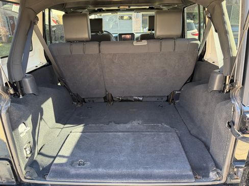 Used 2010 Jeep Wrangler Unlimited Sport image 19