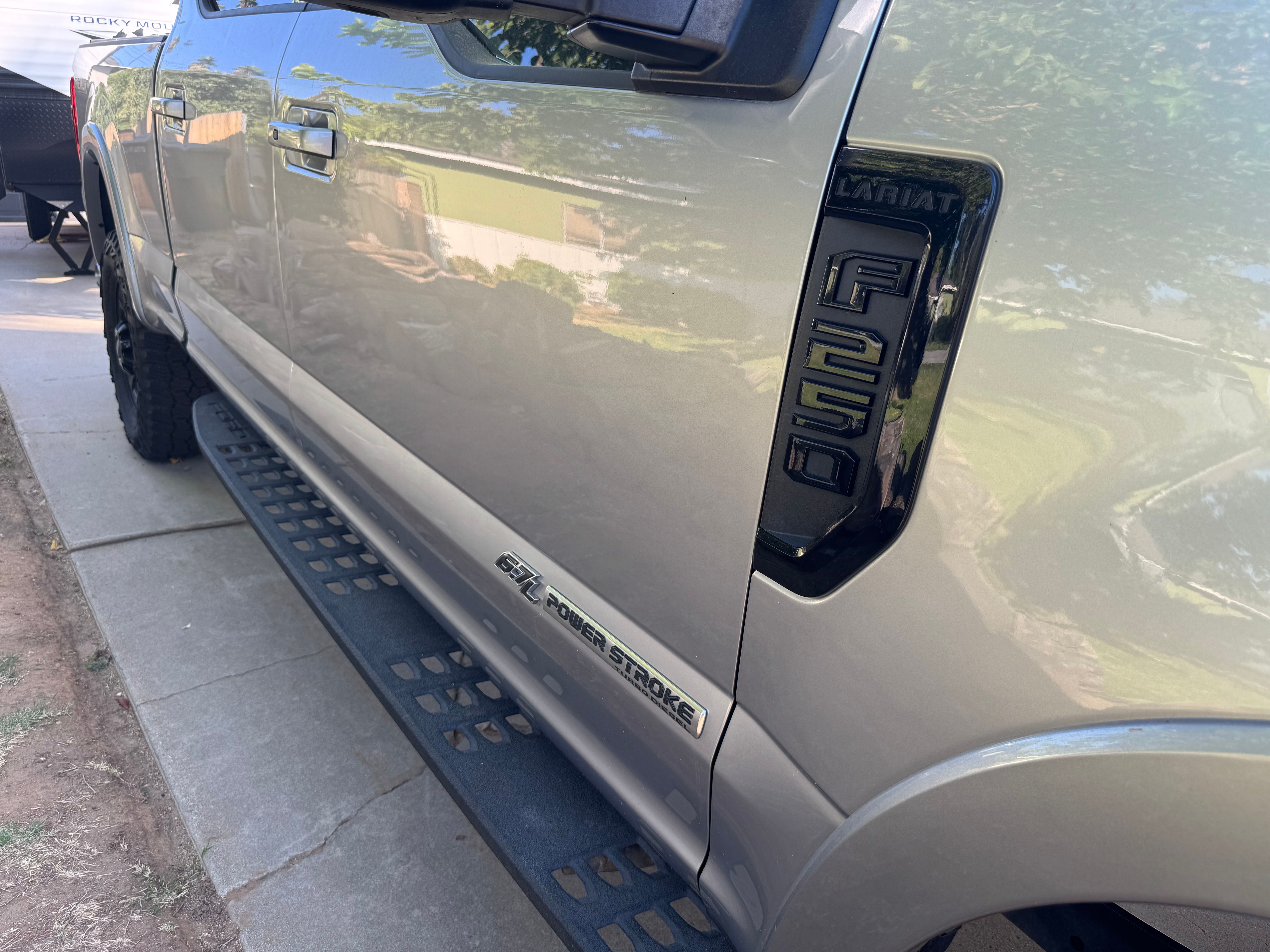 Used 2022 Ford F250 Lariat w/ Tremor Off-Road Package AWD/4WD image 20