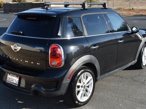 Used 2014 MINI Cooper Countryman S FWD image 8
