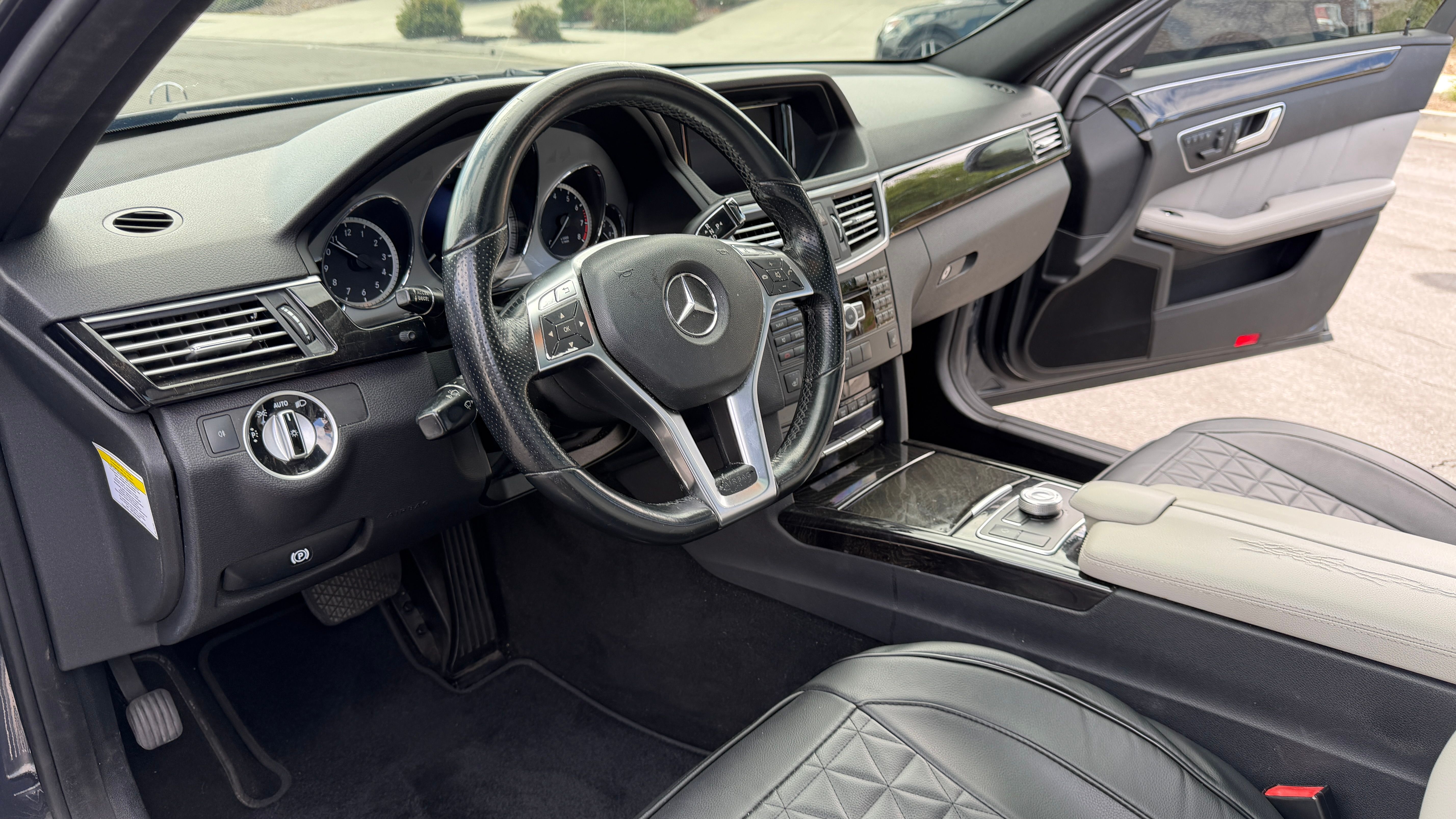 Used 2012 Mercedes-Benz E 350 Sedan image 17