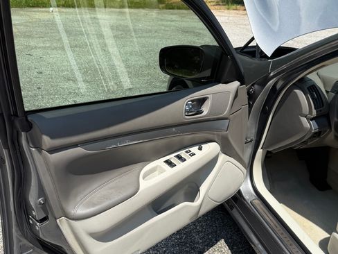 Used 2011 INFINITI G25 Journey w/ Moonroof Pkg image 11