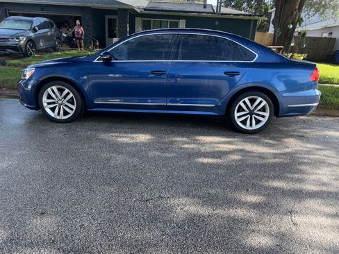 Used 2016 Volkswagen Passat 1.8T SEL Premium FWD image 1