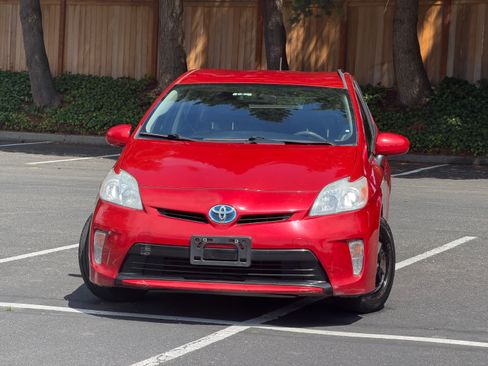 Used 2012 Toyota Prius Two FWD image 6