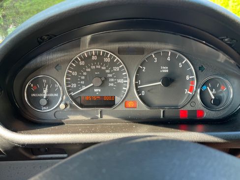 Used 2001 BMW Z3 3.0i RWD image 10