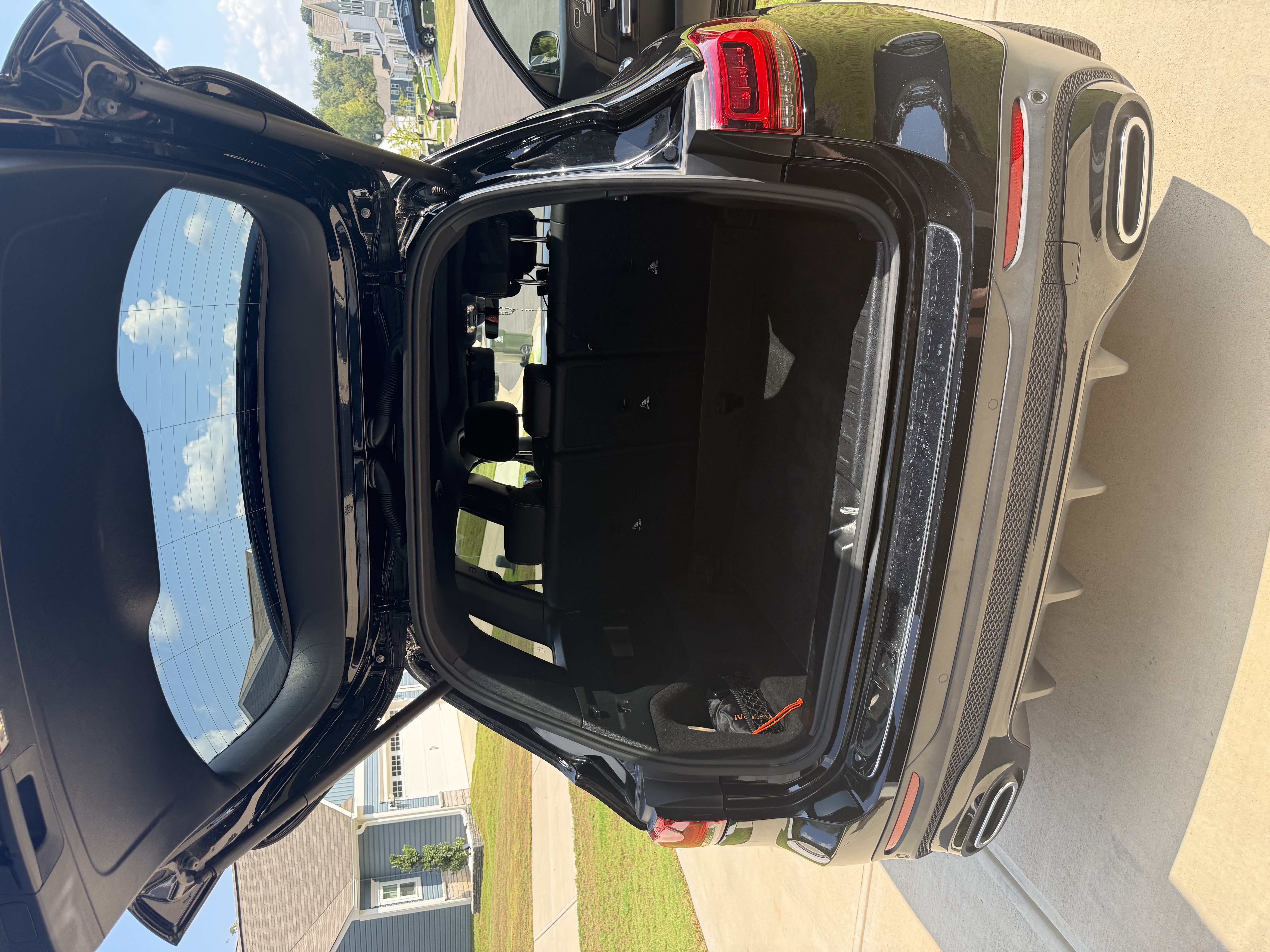 Used 2023 Mercedes-Benz GLB 250 4MATIC image 12