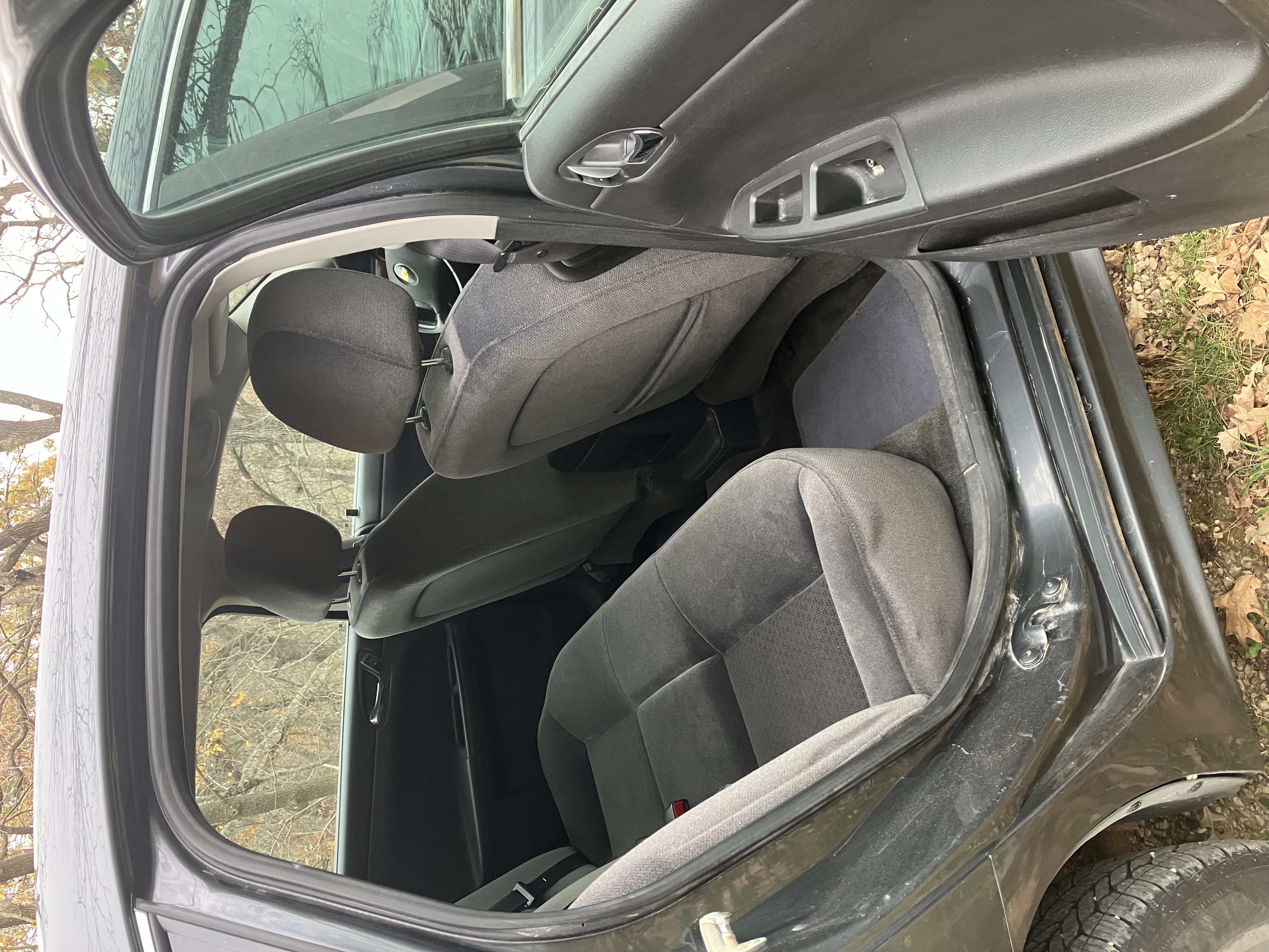 Used 2011 Chevrolet Impala LT FWD image 17