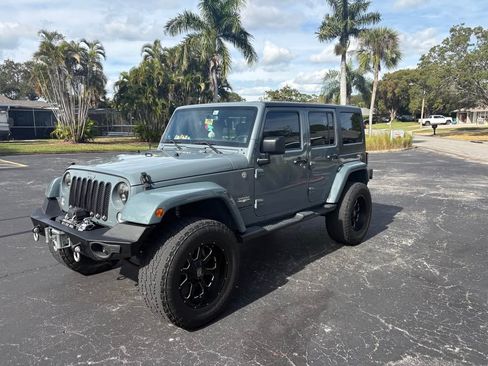 Used 2014 Jeep Wrangler Unlimited Sahara w/ Connectivity Group image 2