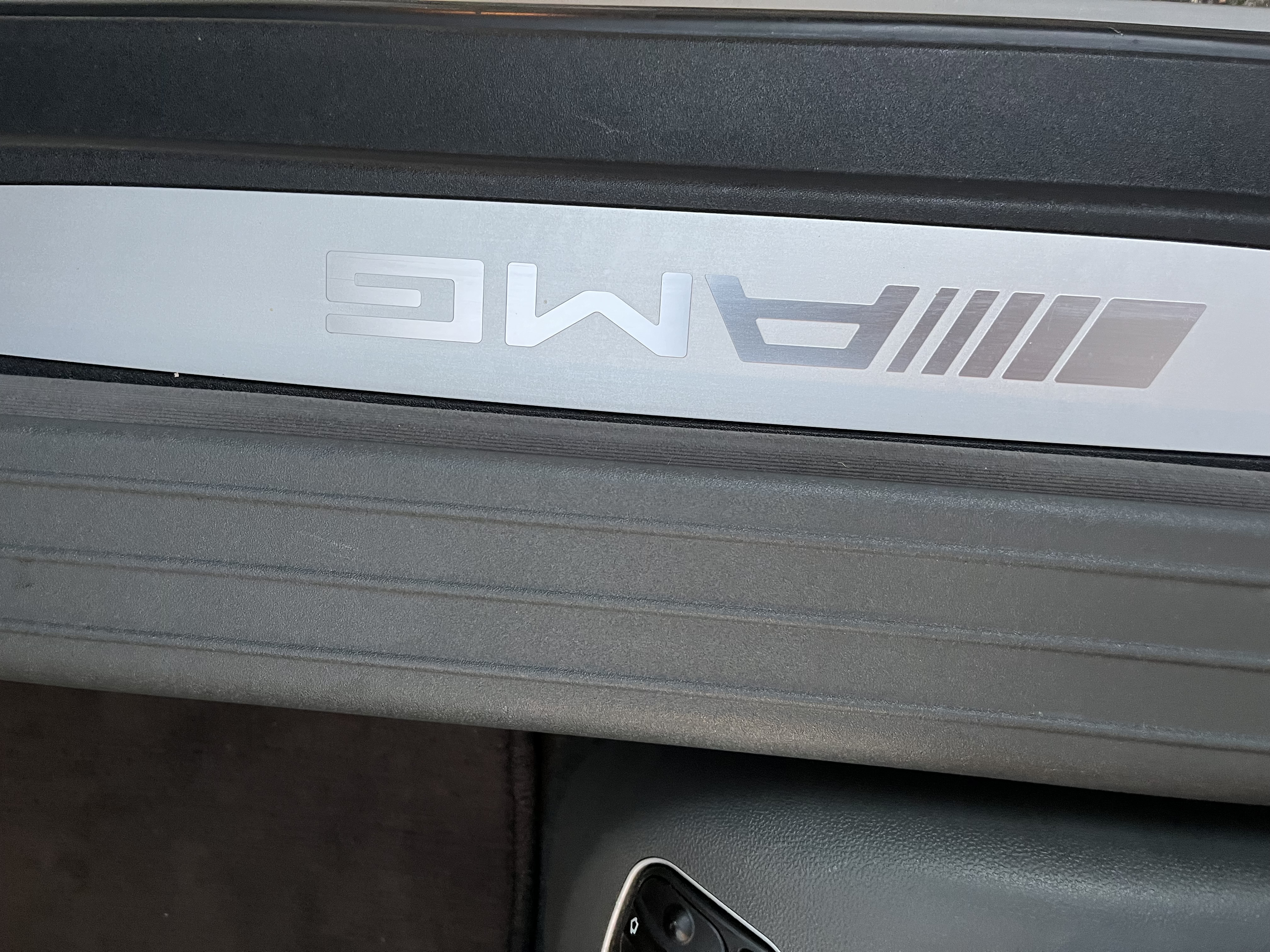 Used 2005 Mercedes-Benz SL 55 AMG image 13