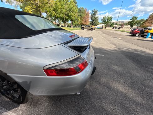 Used 2001 Porsche 911 Cabriolet image 15