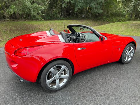 Used 2007 Pontiac Solstice GXP w/ Premium Package image 12