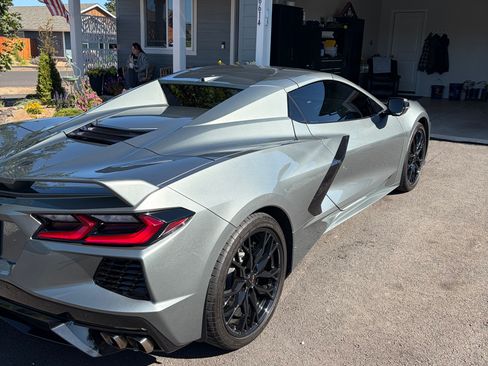 Used 2024 Chevrolet Corvette Stingray Preferred Conv w/ Z51 Performance Package RWD image 5