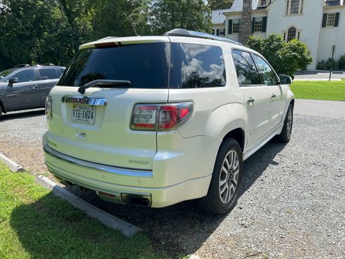 Used 2013 GMC Acadia Denali image 5