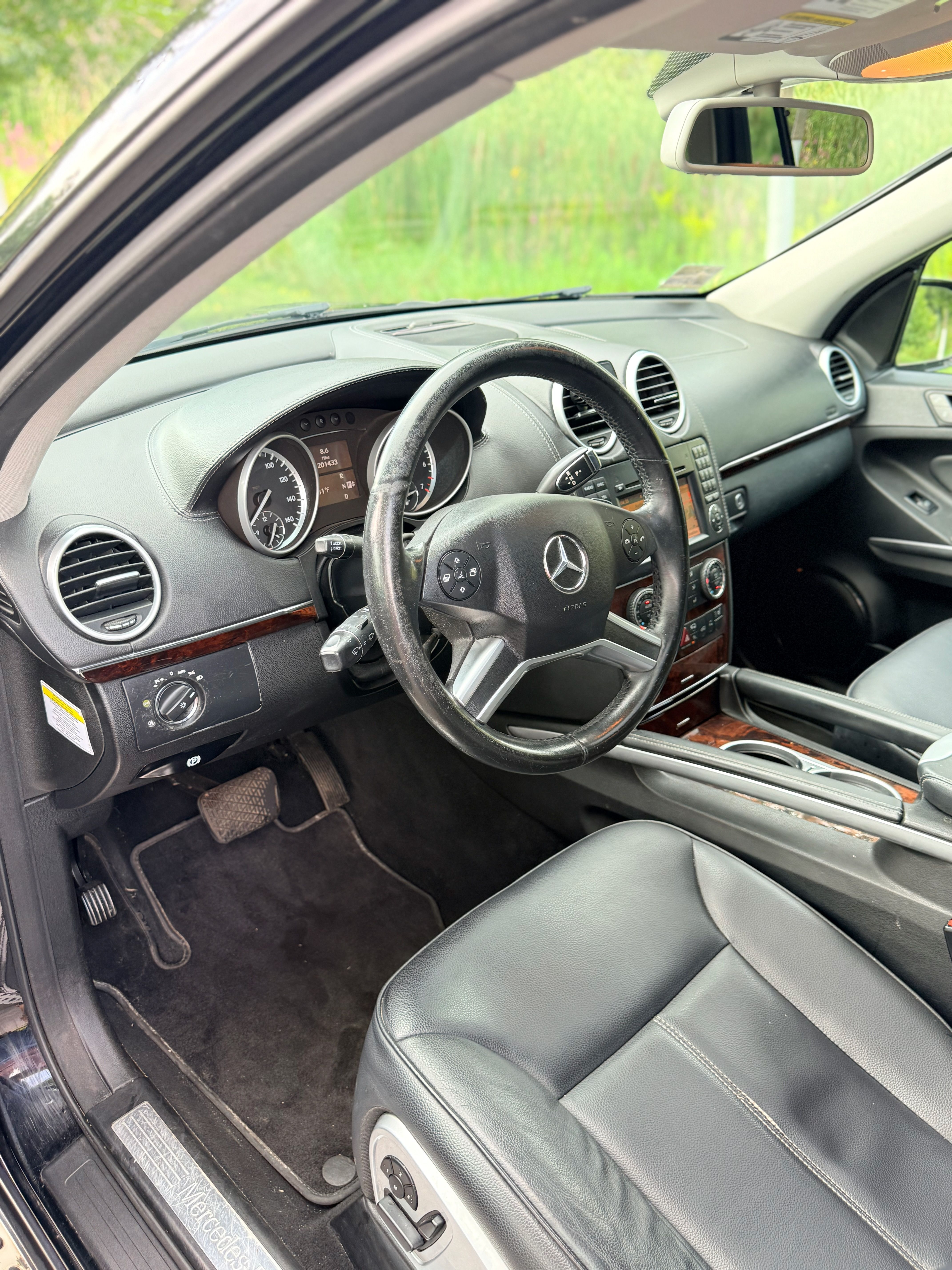 Used 2010 Mercedes-Benz GL 450 4MATIC image 12