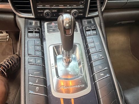 Used 2015 Porsche Panamera 4 AWD/4WD image 15
