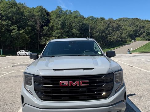 Used 2024 GMC Sierra 1500 Elevation AWD/4WD image 15
