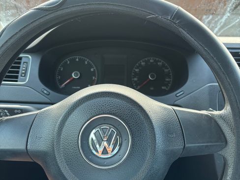 Used 2011 Volkswagen Jetta S image 9