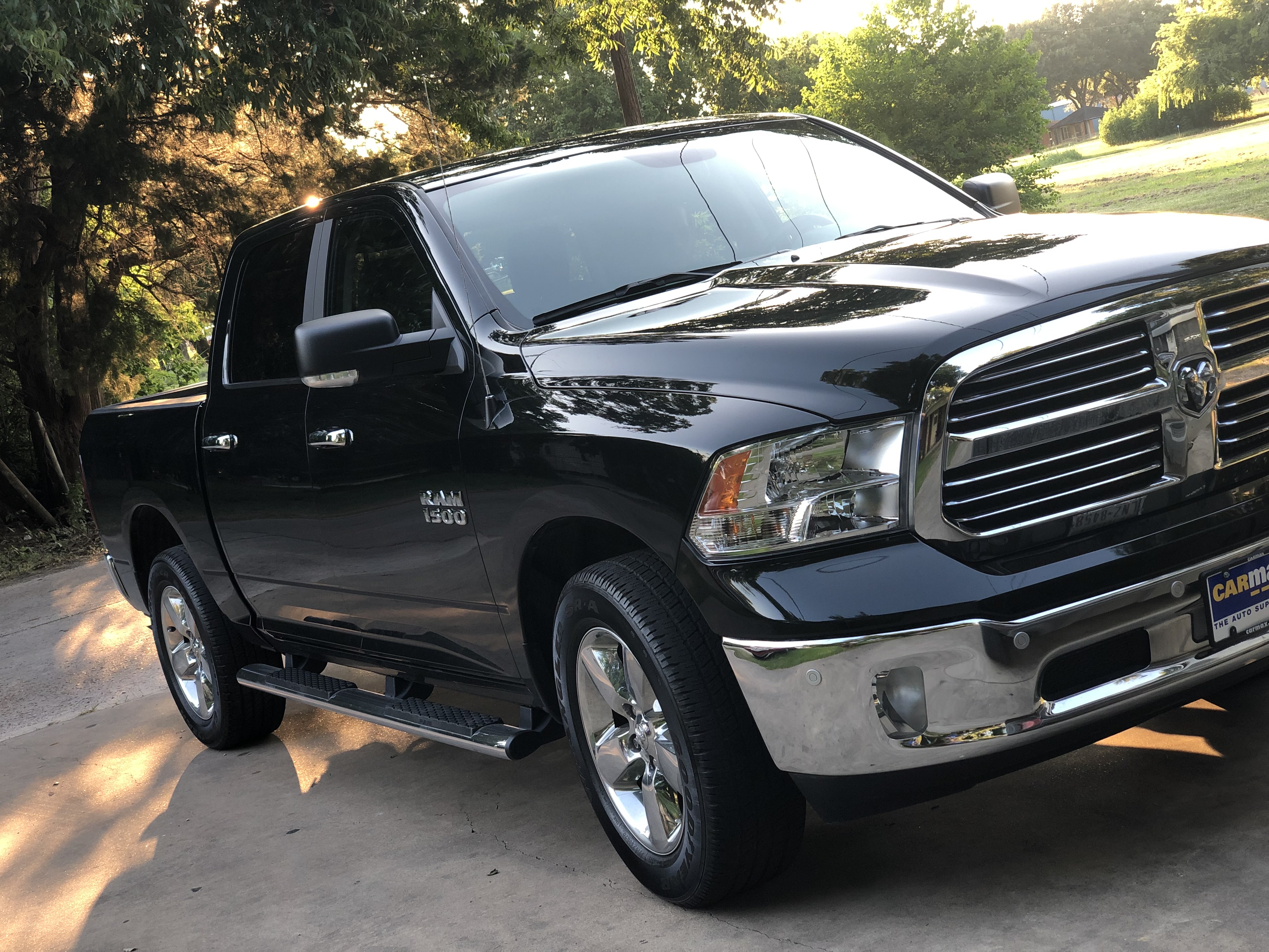 Used 2017 RAM 1500 Big Horn AWD/4WD image 1