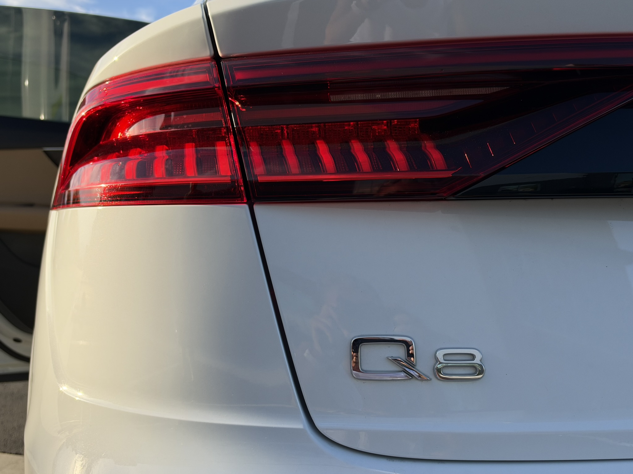 Used 2021 Audi Q8 Premium w/ Convenience Package AWD/4WD image 4