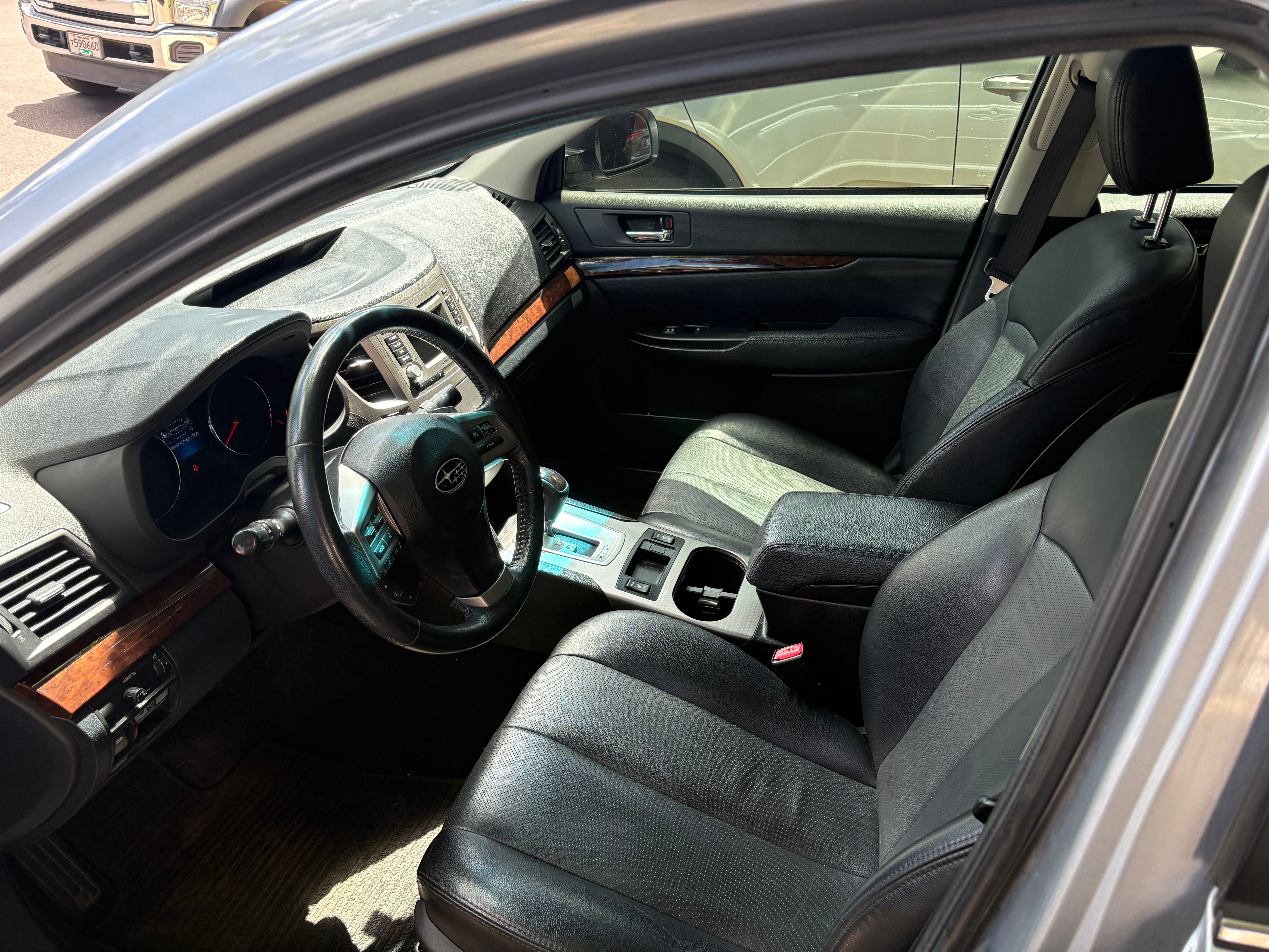 Used 2014 Subaru Legacy 2.5i Limited w/ Moonroof Package AWD/4WD image 6