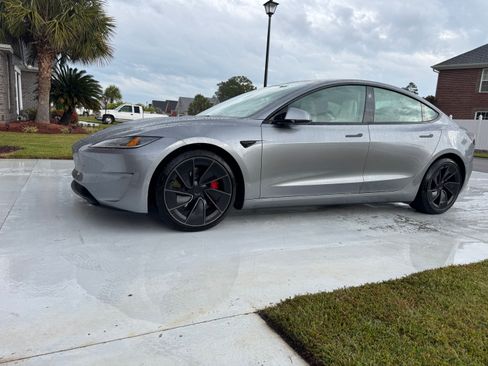 Used 2025 Tesla Model 3 Performance image 5